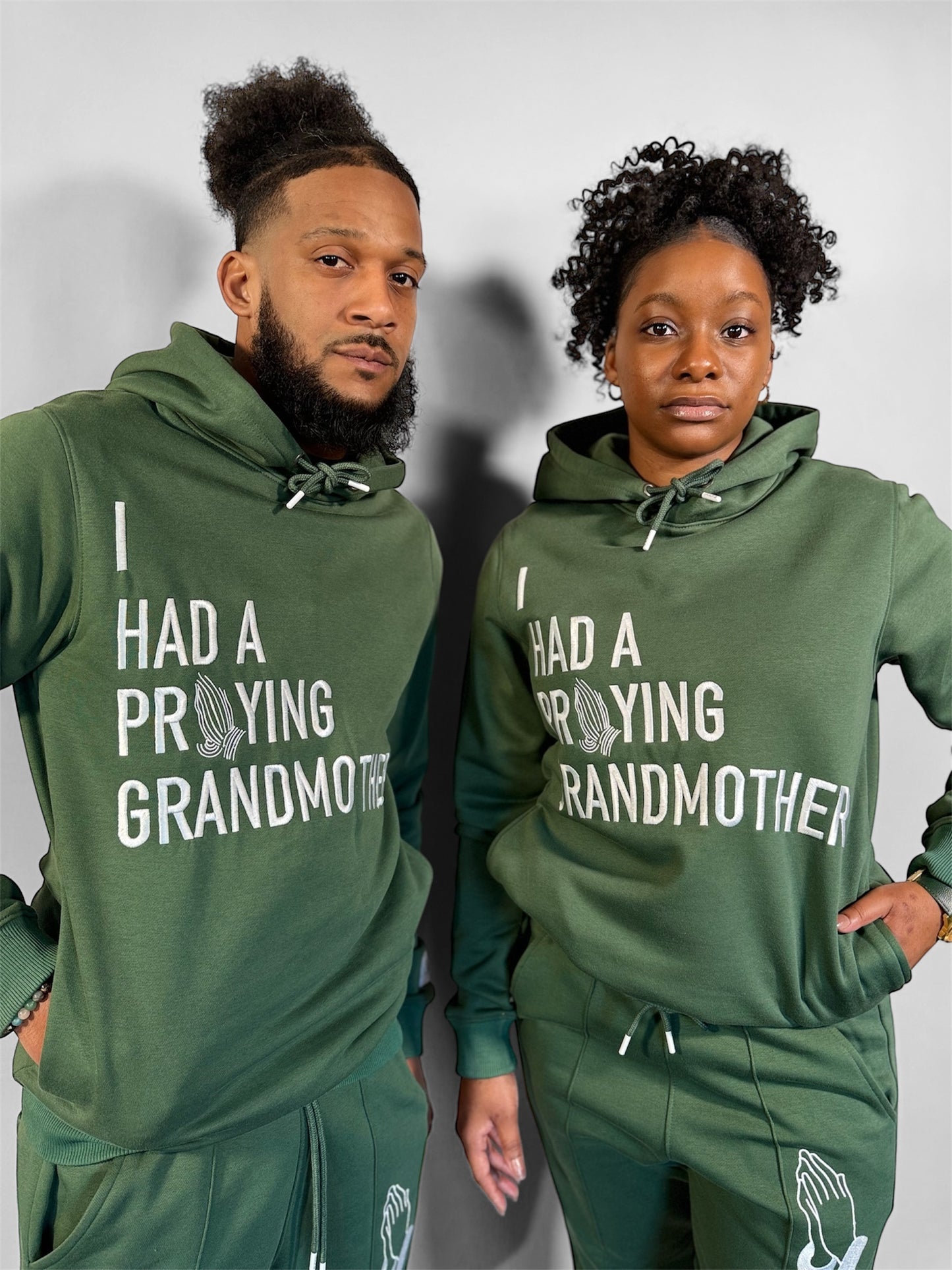 “GRANDMA’S LOVE” SWEATSUIT (ARMY GREEN)